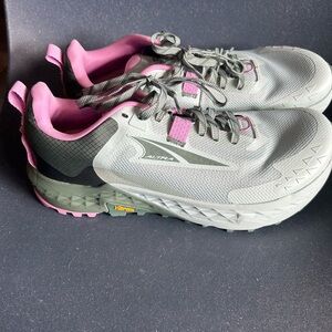 Altra Women's Light Green and Pink trail running Shoes
